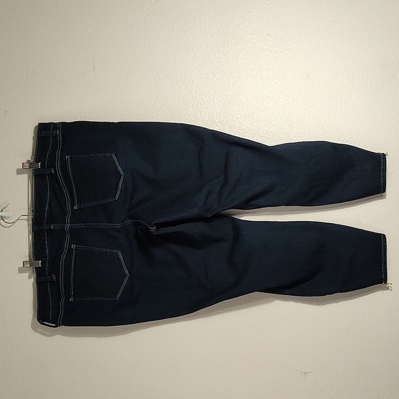 Torrid Cropped Dark Wash Blue Jeans Size 24T - Picture 5 of 10